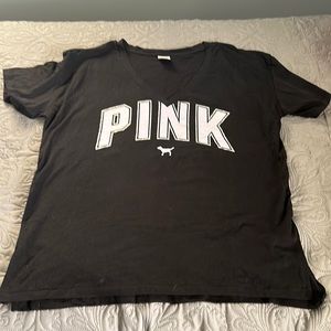 NWOT Large PINK vneck tee